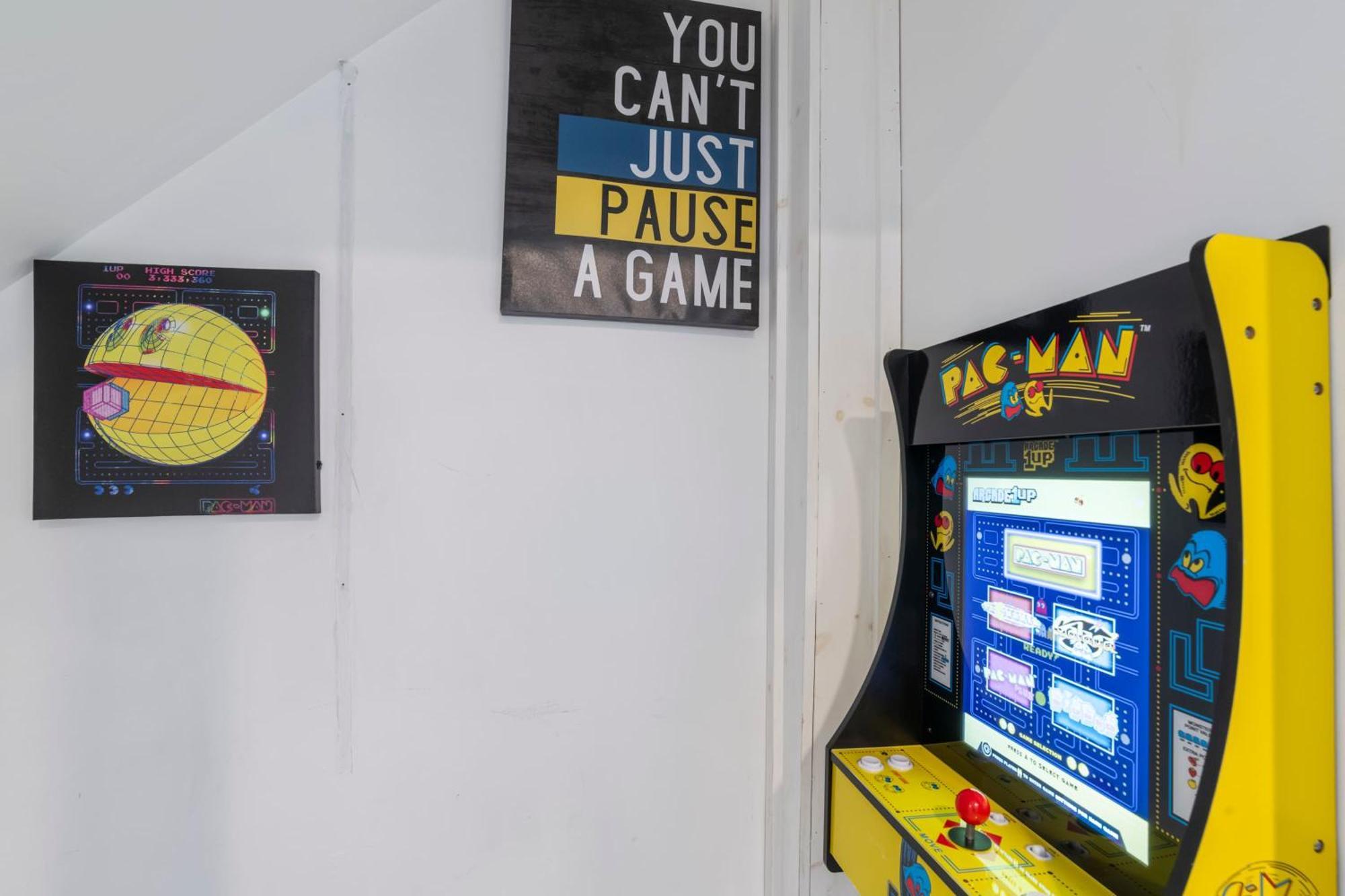 Arcade Nook & New Sea Turtle Mural- 3Br Atlantic City Exterior photo